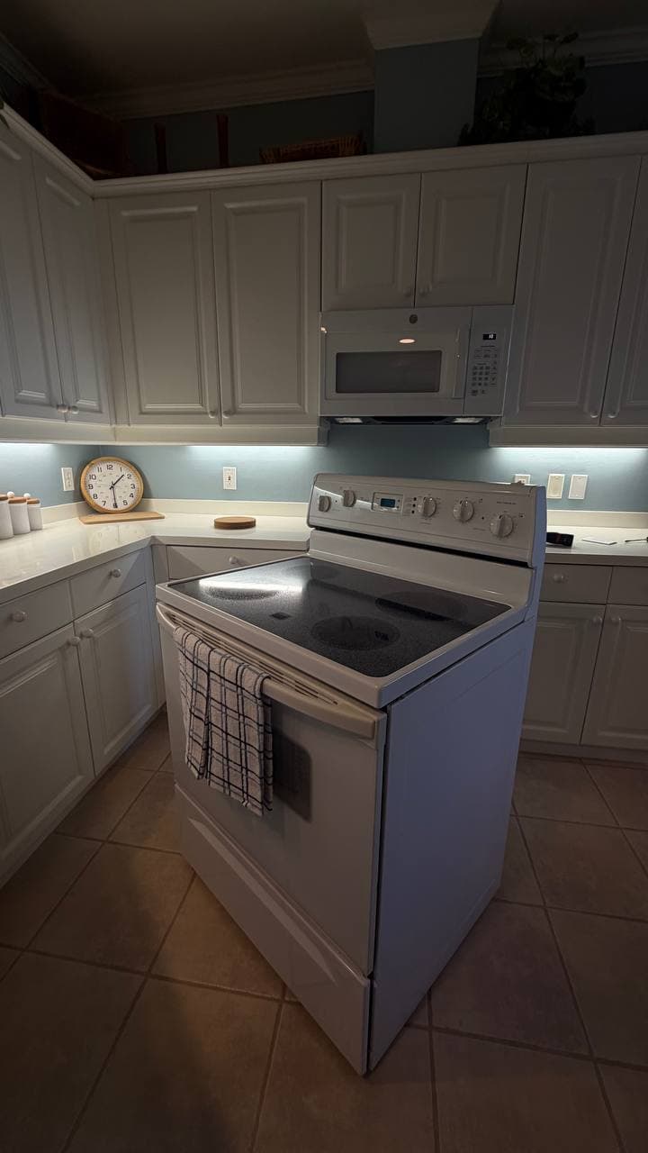 Whirlpool Oven Control Board Repair in North Naples, FL — repair photo